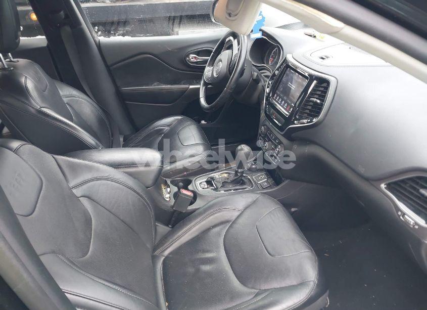 Photo 5 of 2020 Jeep Cherokee LIMITED 4X4 (VIN 1C4PJMDX6LD597095)