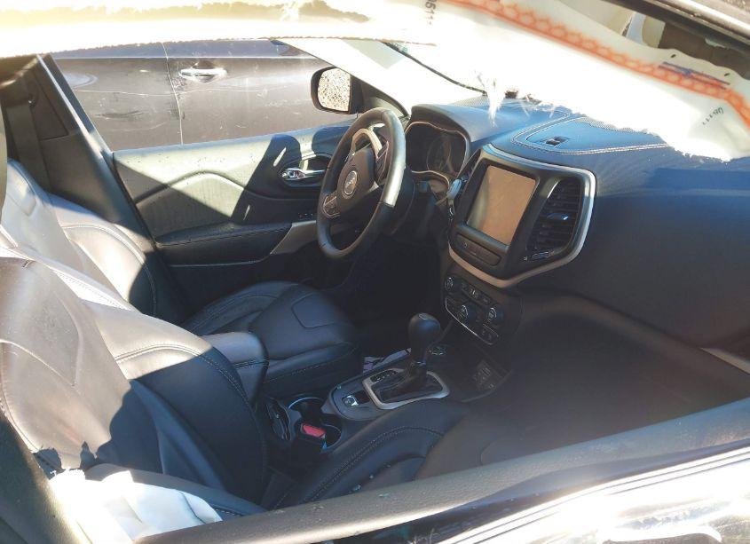 Photo 5 of 2018 Jeep Cherokee LIMITED 4X4 (VIN 1C4PJMDX7JD586992)