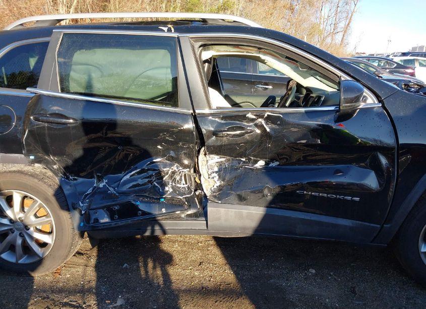 Photo 6 of 2018 Jeep Cherokee LIMITED 4X4 (VIN 1C4PJMDX7JD586992)