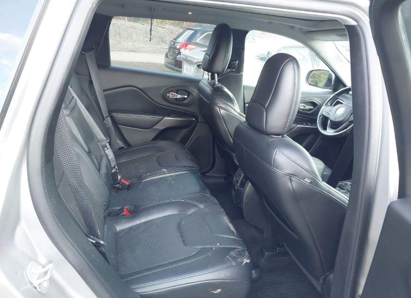 Photo 8 of 2019 Jeep Cherokee LIMITED 4X4 (VIN 1C4PJMDX7KD228809)