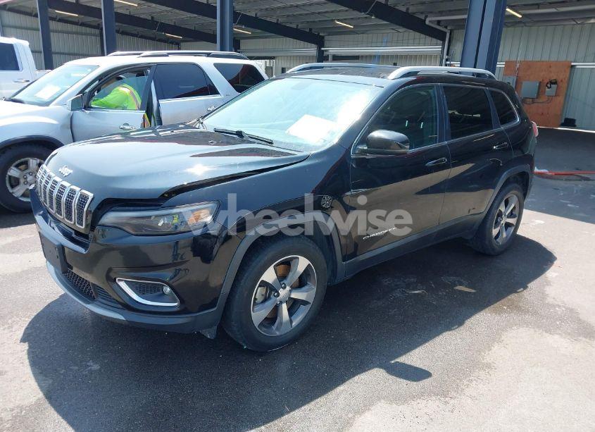 Photo 2 of 2019 Jeep Cherokee LIMITED 4X4 (VIN 1C4PJMDX7KD467521)