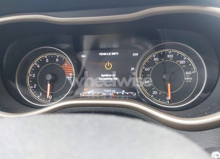 Photo 15 of 2018 Jeep Cherokee LIMITED 4X4 (VIN 1C4PJMDX8JD619398)