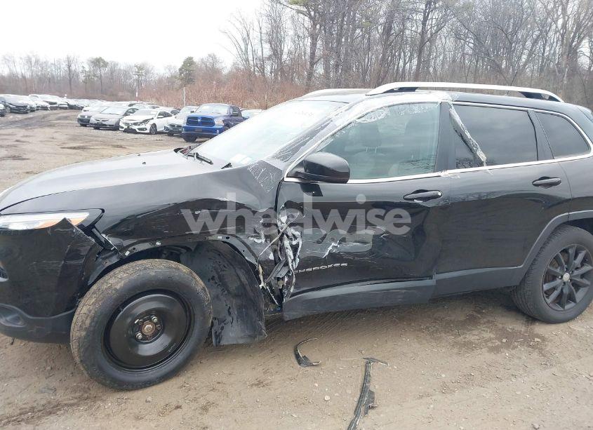 Photo 6 of 2018 Jeep Cherokee LIMITED 4X4 (VIN 1C4PJMDX8JD619398)