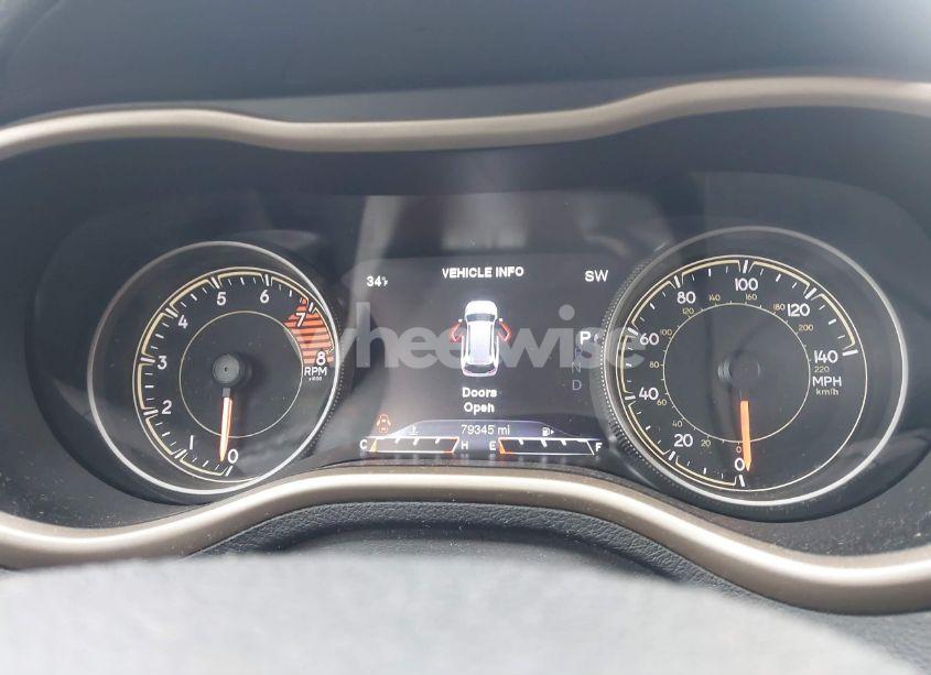 Photo 7 of 2018 Jeep Cherokee LIMITED 4X4 (VIN 1C4PJMDX8JD619398)