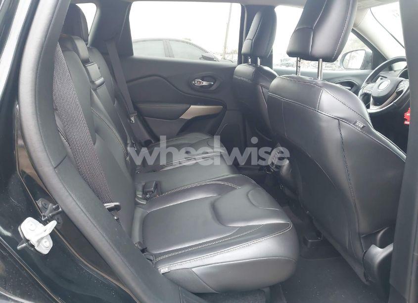 Photo 8 of 2018 Jeep Cherokee LIMITED 4X4 (VIN 1C4PJMDX8JD619398)