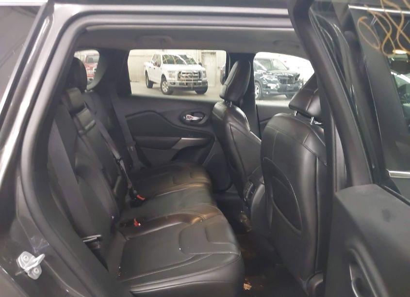 Photo 8 of 2019 Jeep Cherokee LIMITED 4X4 (VIN 1C4PJMDX8KD112079)