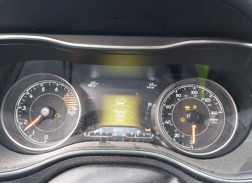 Photo 7 of 2019 Jeep Cherokee LIMITED 4X4 (VIN 1C4PJMDX8KD153991)