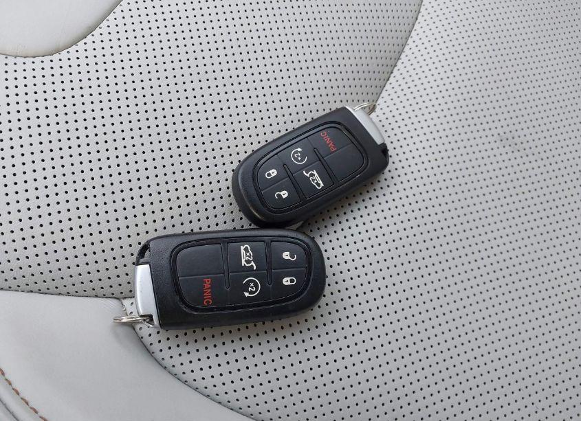 Photo 11 of 2019 Jeep Cherokee LIMITED 4X4 (VIN 1C4PJMDX8KD238118)