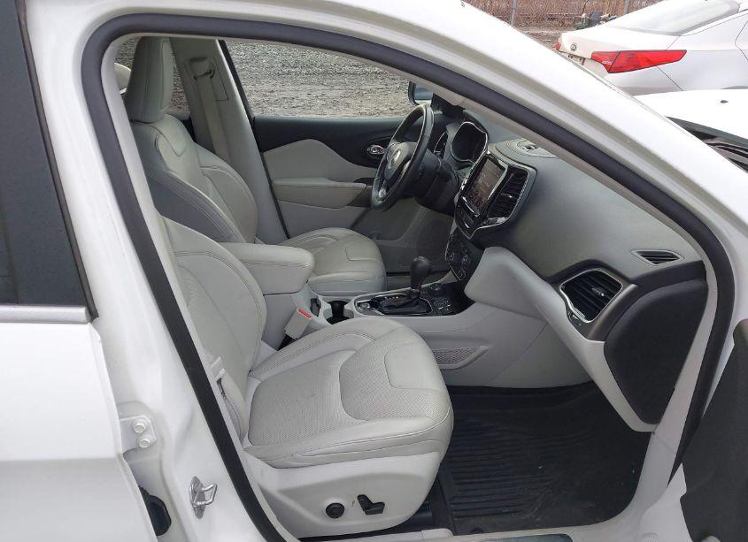 Photo 5 of 2019 Jeep Cherokee LIMITED 4X4 (VIN 1C4PJMDX8KD238118)