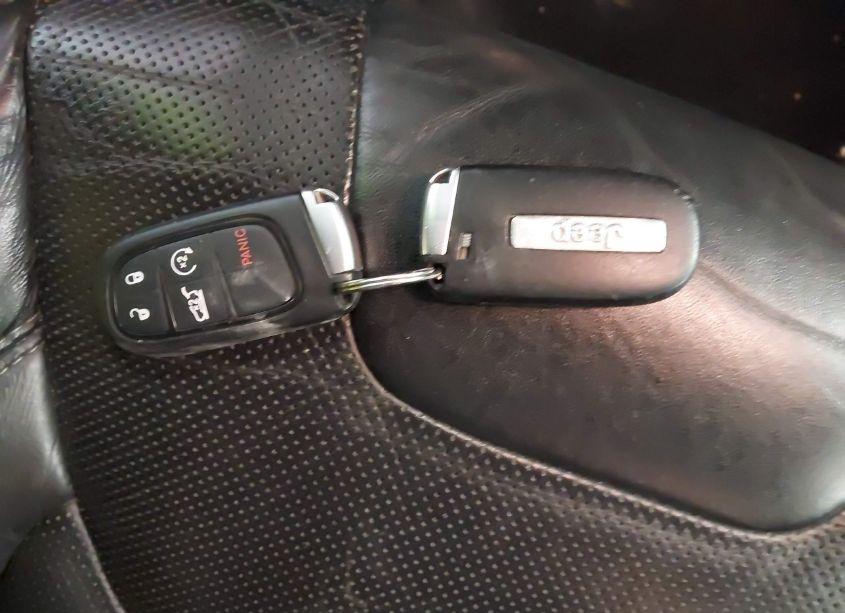 Photo 11 of 2020 Jeep Cherokee LIMITED 4X4 (VIN 1C4PJMDX8LD624670)