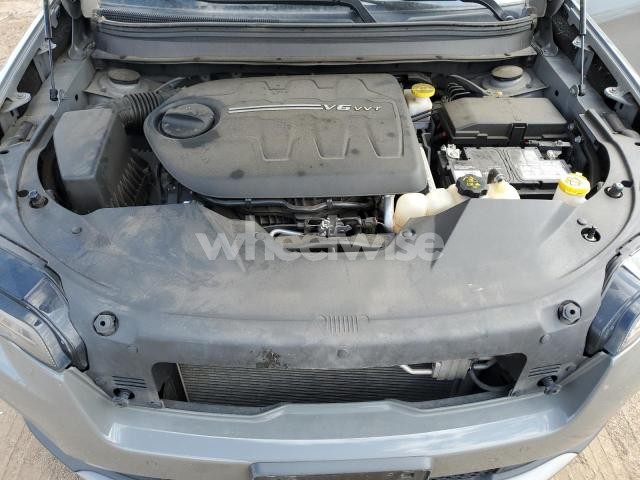 Photo 3 of 2021 JEEP CHEROKEE LIMITED (VIN 1C4PJMDX8MD109248)