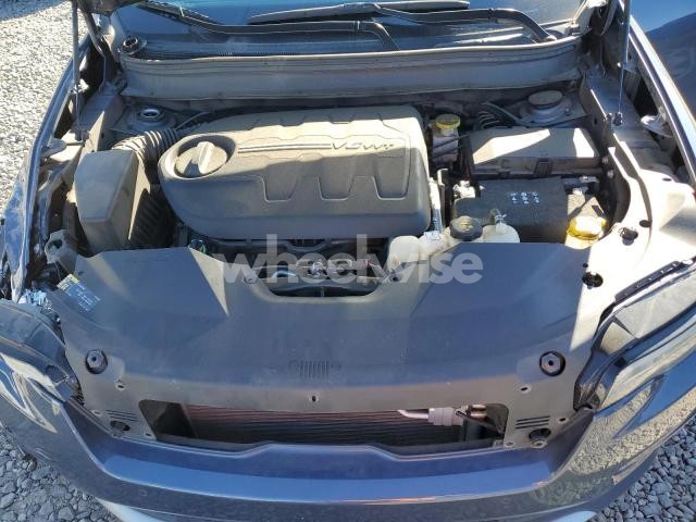 Photo 5 of 2021 JEEP CHEROKEE LIMITED (VIN 1C4PJMDX8MD166601)