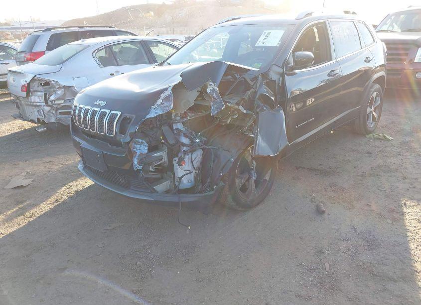 Photo 2 of 2019 Jeep Cherokee LIMITED 4X4 (VIN 1C4PJMDX9KD189141)