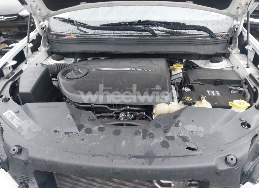 Photo 10 of 2019 Jeep Cherokee LIMITED 4X4 (VIN 1C4PJMDX9KD237852)