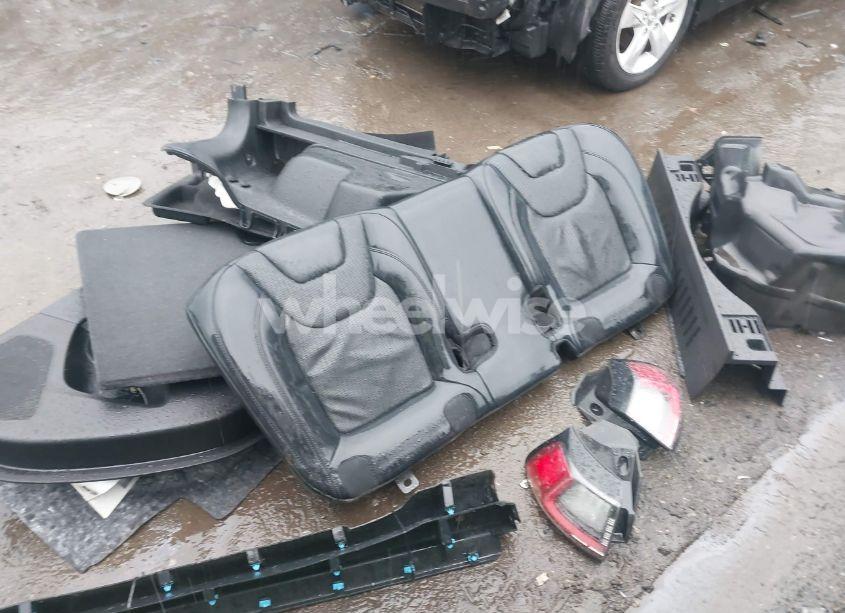 Photo 12 of 2019 Jeep Cherokee LIMITED 4X4 (VIN 1C4PJMDX9KD237852)