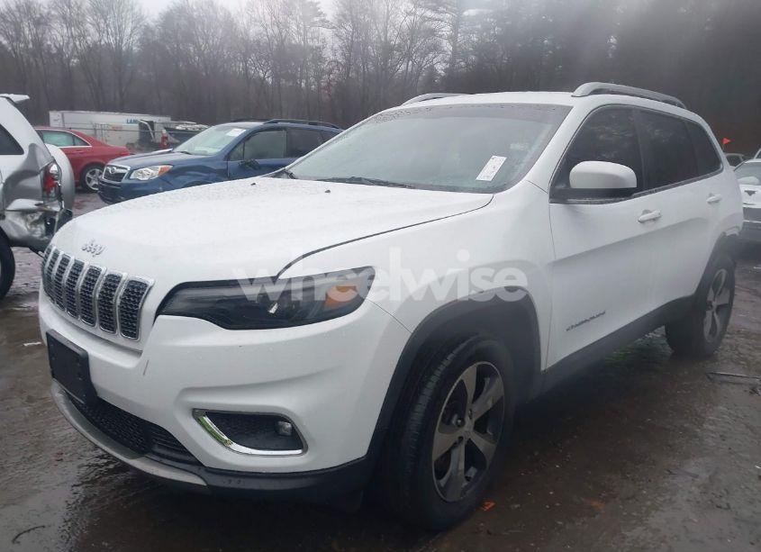 Photo 2 of 2019 Jeep Cherokee LIMITED 4X4 (VIN 1C4PJMDX9KD237852)