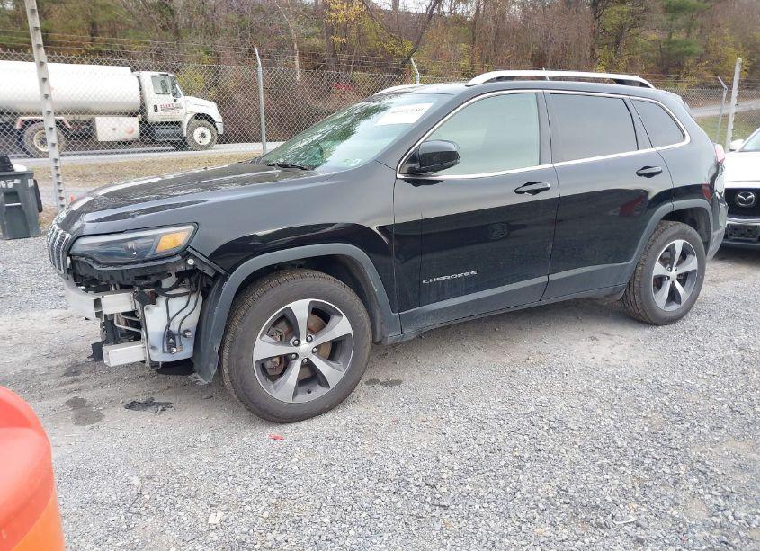 Photo 2 of 2019 Jeep Cherokee LIMITED 4X4 (VIN 1C4PJMDX9KD283567)