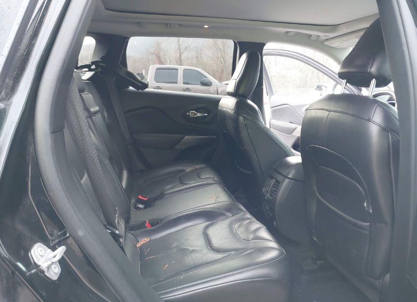 Photo 8 of 2019 Jeep Cherokee LIMITED 4X4 (VIN 1C4PJMDX9KD283567)