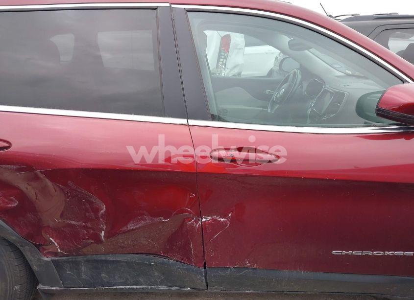 Photo 13 of 2019 Jeep Cherokee LIMITED 4X4 (VIN 1C4PJMDX9KD359482)