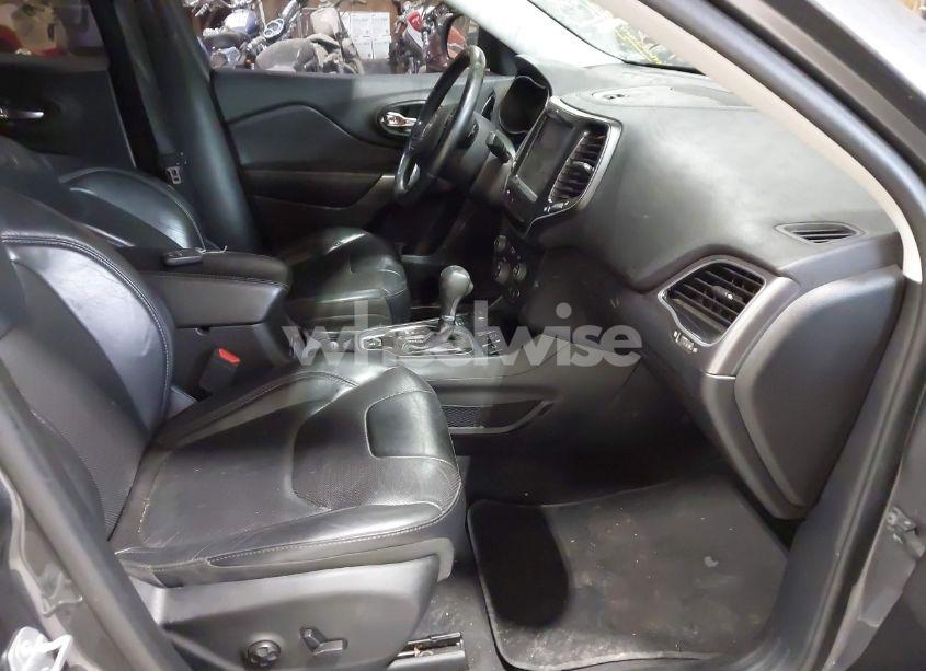 Photo 5 of 2019 Jeep Cherokee LIMITED 4X4 (VIN 1C4PJMDX9KD380137)