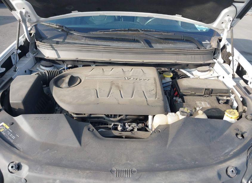 Photo 10 of 2019 Jeep Cherokee LIMITED 4X4 (VIN 1C4PJMDX9KD429742)