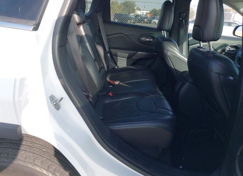 Photo 8 of 2019 Jeep Cherokee LIMITED 4X4 (VIN 1C4PJMDX9KD429742)