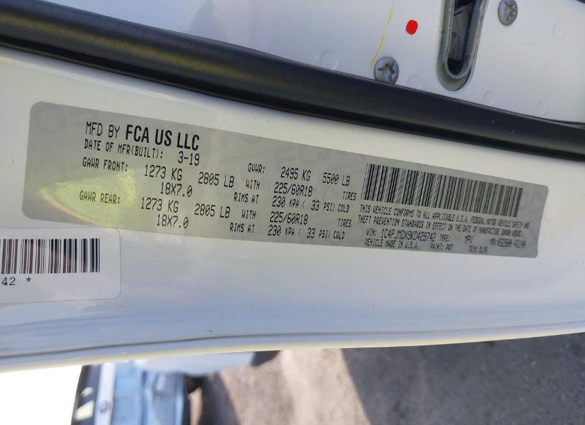 Photo 9 of 2019 Jeep Cherokee LIMITED 4X4 (VIN 1C4PJMDX9KD429742)