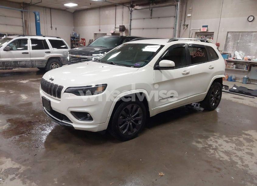 Photo 2 of 2019 Jeep Cherokee HIGH ALTITUDE 4X4 (VIN 1C4PJMDX9KD460862)