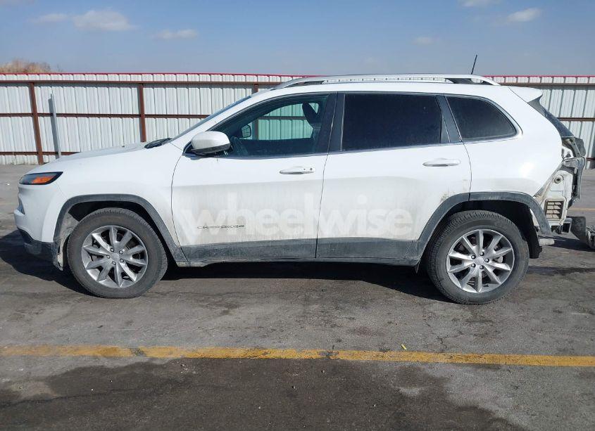 Photo 14 of 2018 Jeep Cherokee LIMITED 4X4 (VIN 1C4PJMDXXJD522638)