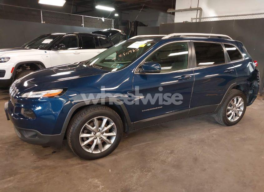 Photo 2 of 2018 Jeep Cherokee LIMITED 4X4 (VIN 1C4PJMDXXJD611125)