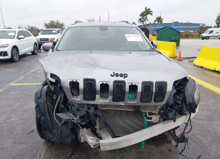Photo 6 of 2019 Jeep Cherokee LIMITED 4X4 (VIN 1C4PJMDXXKD113640)