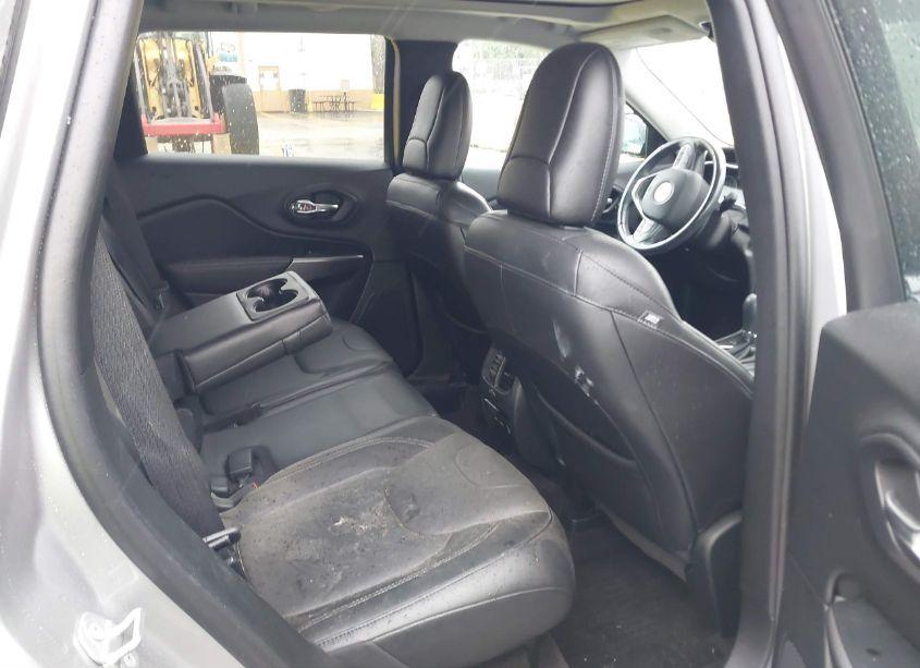 Photo 8 of 2019 Jeep Cherokee LIMITED 4X4 (VIN 1C4PJMDXXKD113640)