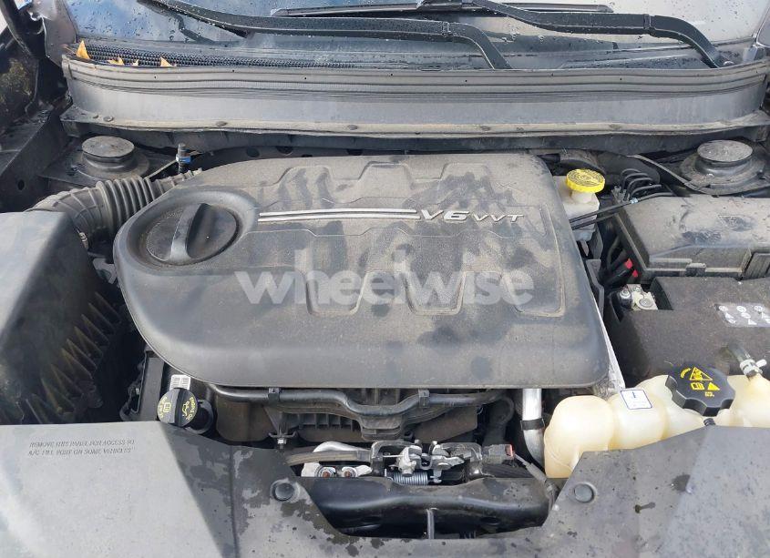 Photo 10 of 2019 Jeep Cherokee LIMITED 4X4 (VIN 1C4PJMDXXKD135332)