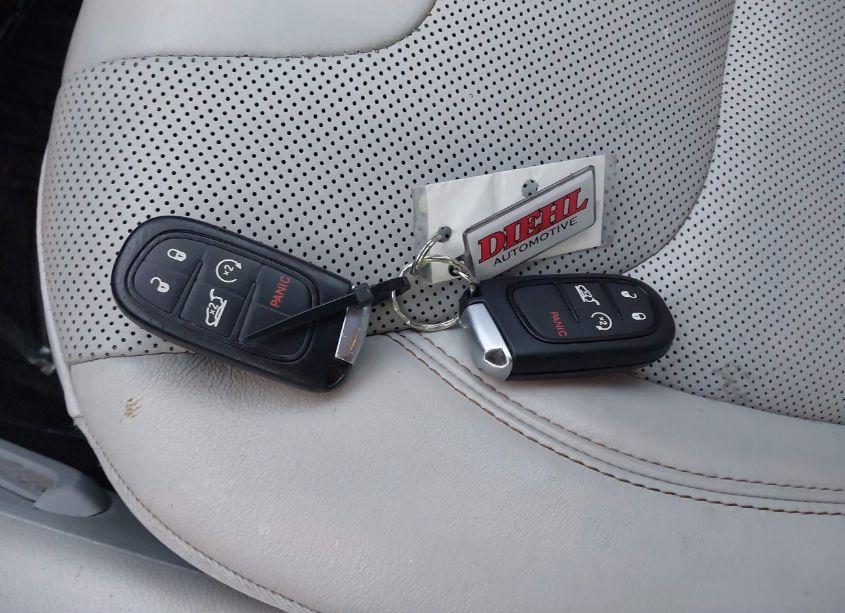 Photo 11 of 2019 Jeep Cherokee LIMITED 4X4 (VIN 1C4PJMDXXKD168976)