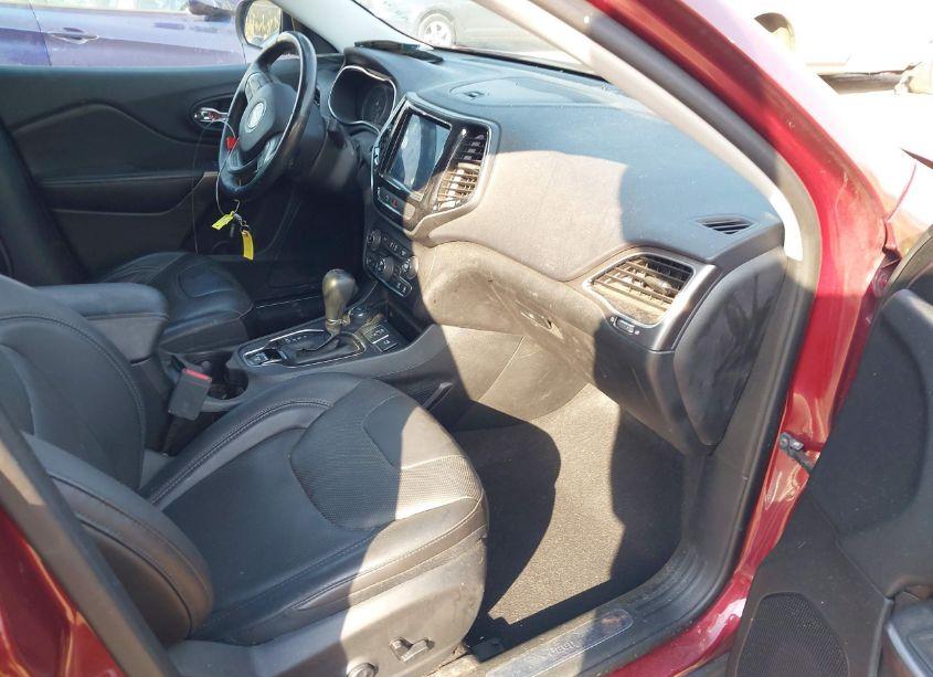 Photo 5 of 2019 Jeep Cherokee LIMITED 4X4 (VIN 1C4PJMDXXKD282038)