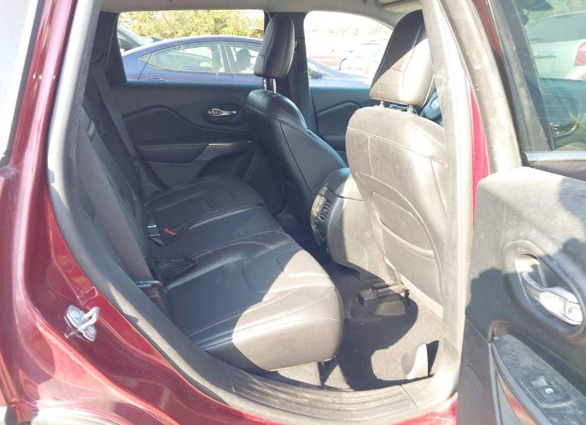 Photo 8 of 2019 Jeep Cherokee LIMITED 4X4 (VIN 1C4PJMDXXKD282038)