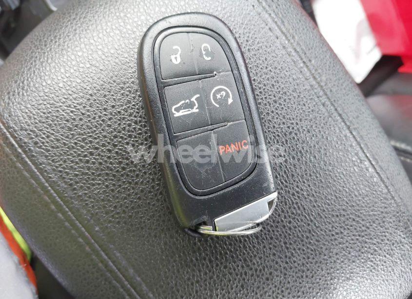 Photo 11 of 2019 Jeep Cherokee LIMITED 4X4 (VIN 1C4PJMDXXKD299017)