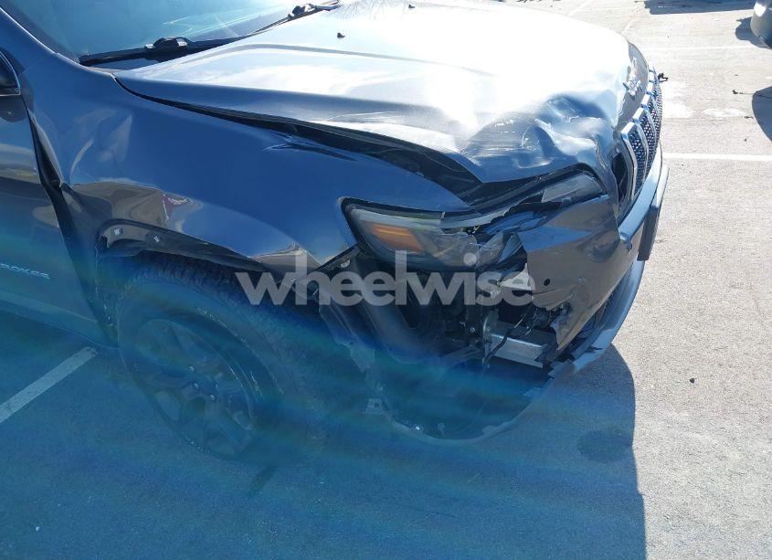 Photo 17 of 2019 Jeep Cherokee LIMITED 4X4 (VIN 1C4PJMDXXKD299017)