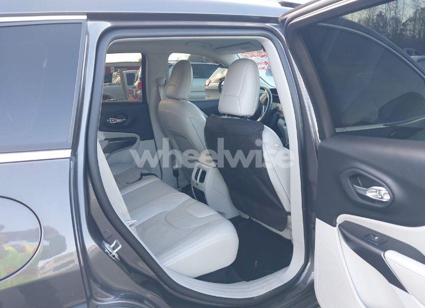 Photo 8 of 2019 Jeep Cherokee LIMITED 4X4 (VIN 1C4PJMDXXKD299017)