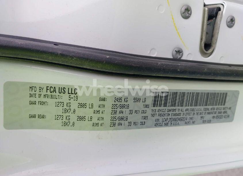 Photo 9 of 2019 Jeep Cherokee LIMITED 4X4 (VIN 1C4PJMDXXKD456514)