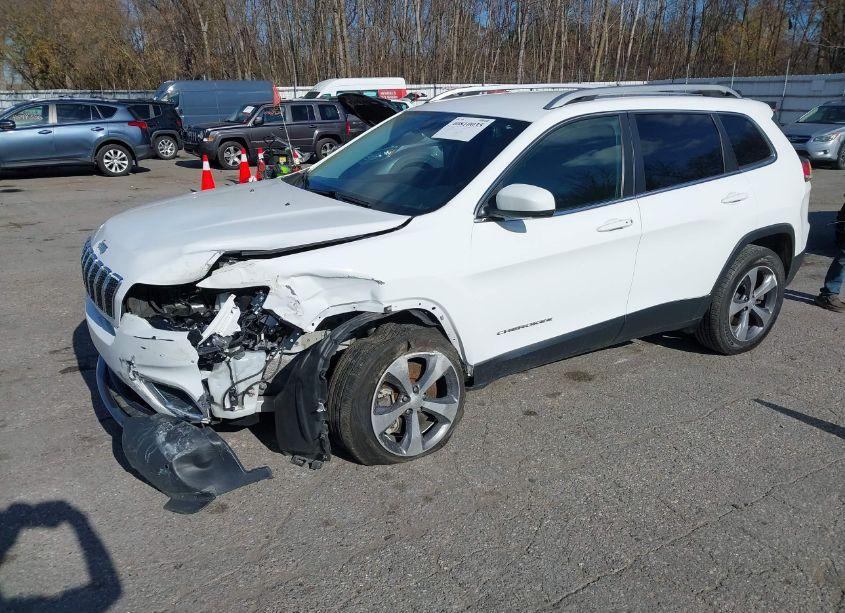 Photo 2 of 2020 Jeep Cherokee LIMITED 4X4 (VIN 1C4PJMDXXLD567176)