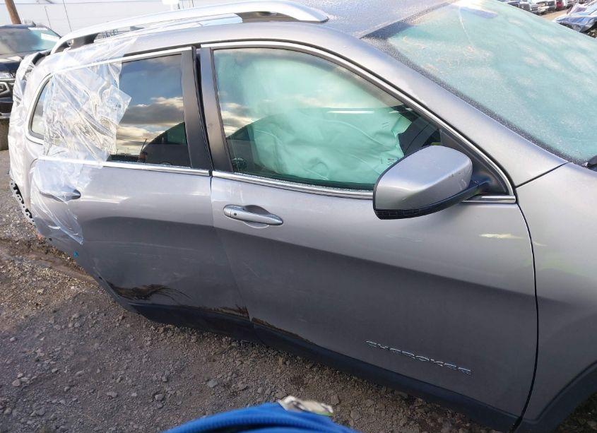 Photo 13 of 2020 Jeep Cherokee LIMITED 4X4 (VIN 1C4PJMDXXLD642474)