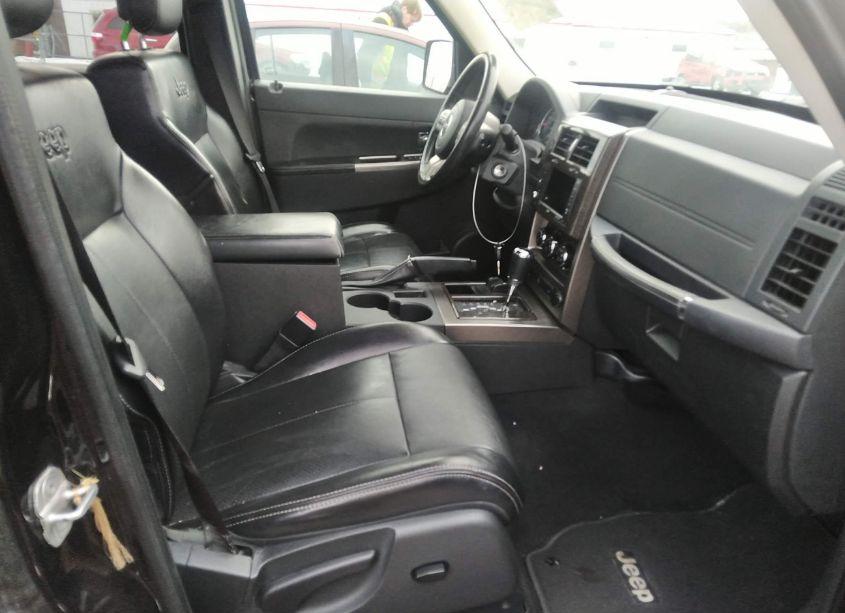 Photo 5 of 2012 Jeep Liberty LIMITED JET EDITION (VIN 1C4PJMFK8CW116091)