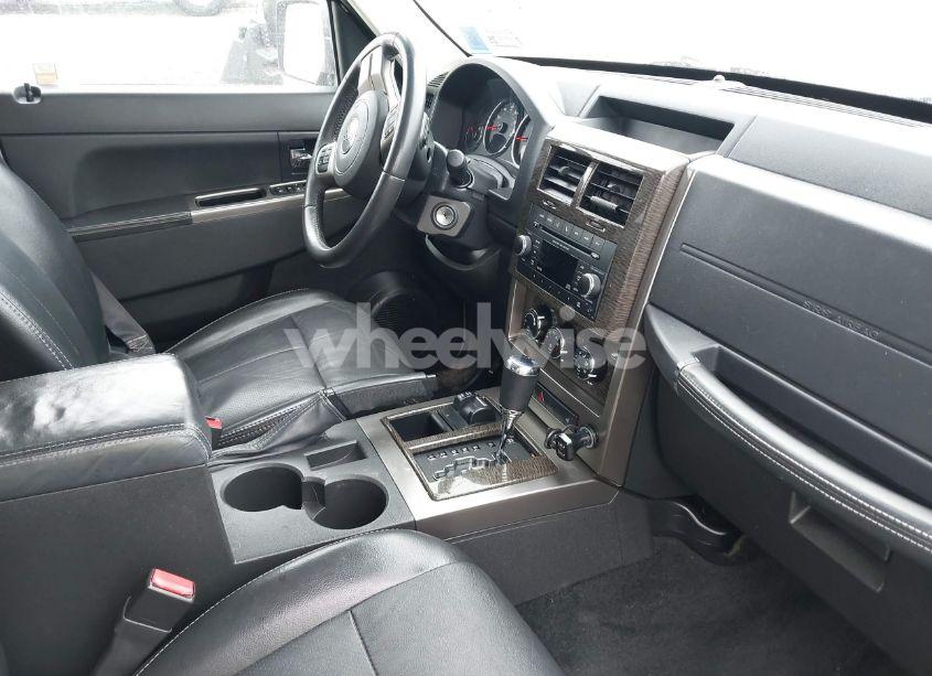 Photo 5 of 2012 Jeep Liberty LIMITED JET EDITION (VIN 1C4PJMFKXCW198616)