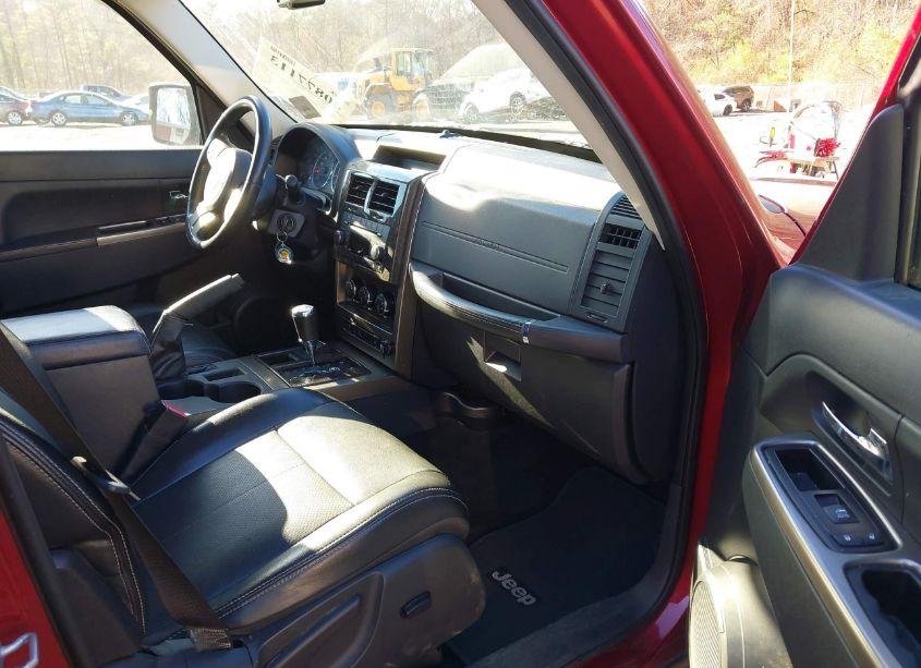 Photo 5 of 2012 Jeep Liberty LIMITED JET EDITION (VIN 1C4PJMFKXCW214829)