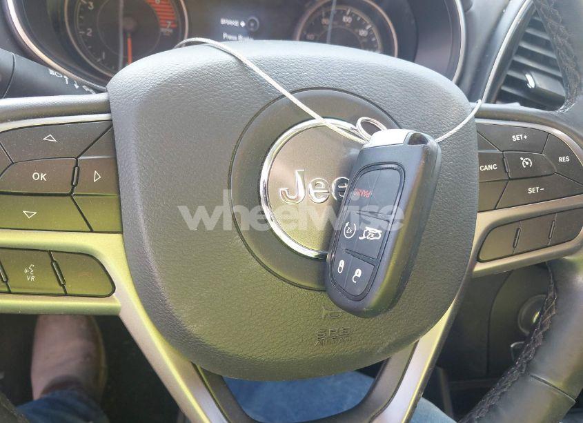 Photo 11 of 2019 Jeep Cherokee OVERLAND 4X4 (VIN 1C4PJMJNXKD490083)