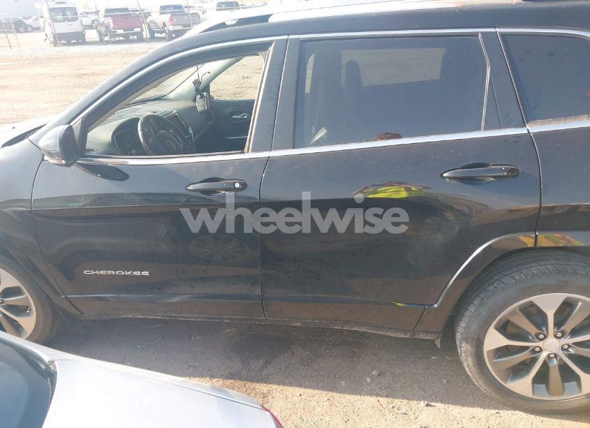 Photo 15 of 2019 Jeep Cherokee OVERLAND 4X4 (VIN 1C4PJMJNXKD490083)