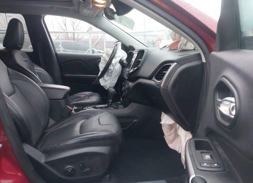 Photo 5 of 2019 Jeep Cherokee OVERLAND 4X4 (VIN 1C4PJMJX3KD372202)