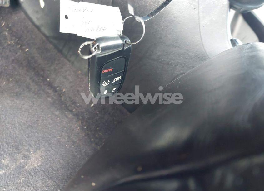 Photo 11 of 2018 Jeep Cherokee OVERLAND 4X4 (VIN 1C4PJMJX7JD594319)