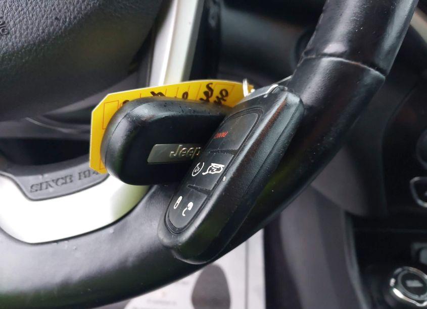 Photo 11 of 2018 Jeep Cherokee OVERLAND 4X4 (VIN 1C4PJMJX7JD594353)